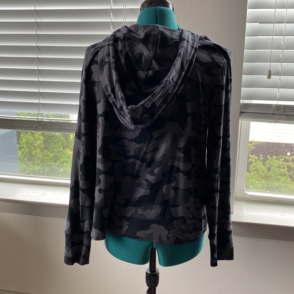 Calvin Klein camo hoodie - Picture 2 of 4